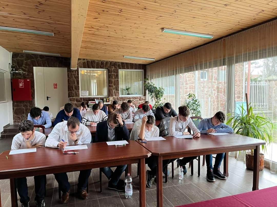 Komárom-Esztergom: 16 újonc
