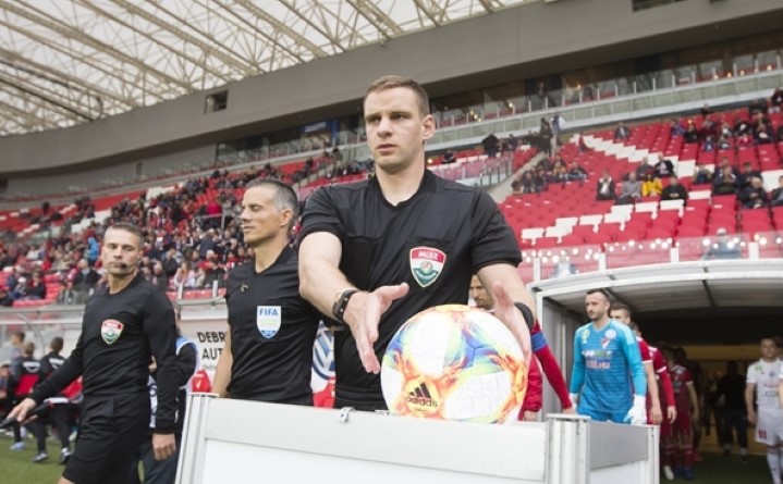 Bogár: 4,0