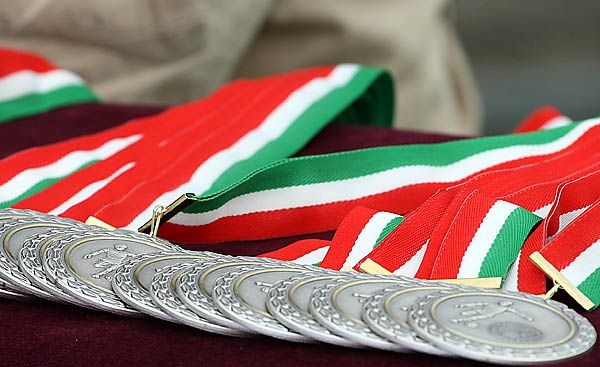 Három ellenőr búcsúzott