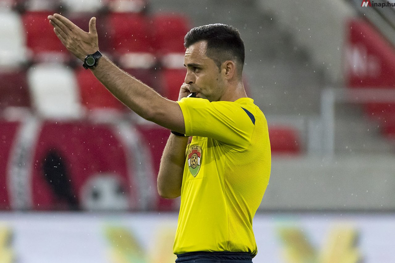 „Grófi” iskolában oktat, megszeretteti a futást