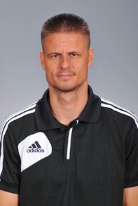 Éles András